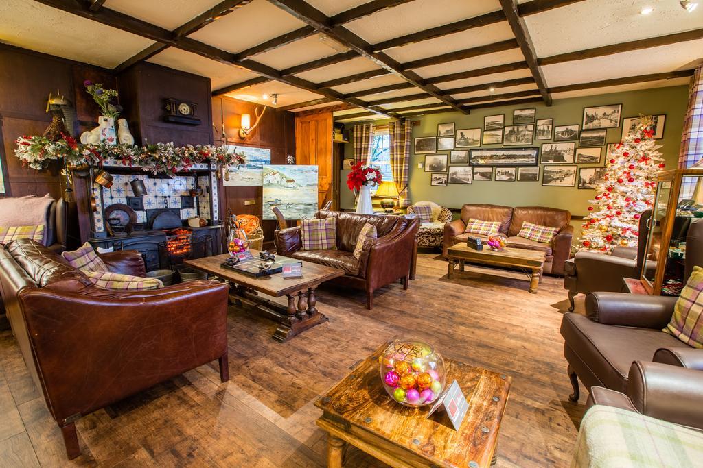 The Cock And Bull Bed and Breakfast Balmedie Exteriör bild